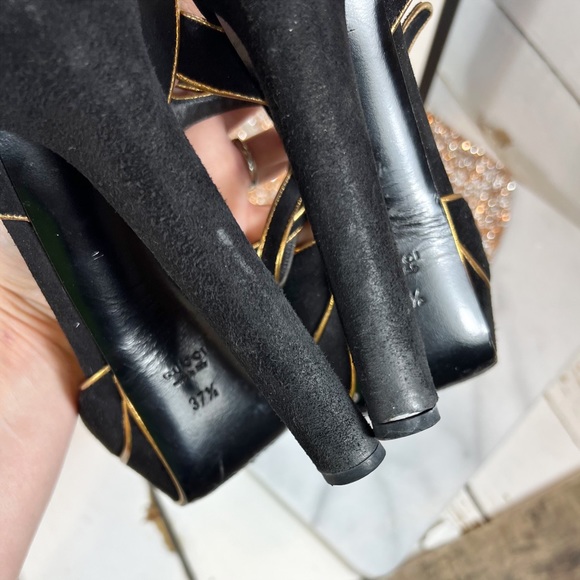 Gucci Black Suede w/ Gold Piping Huston Ankle Strap Platform Pumps - Picture 4 of 10
